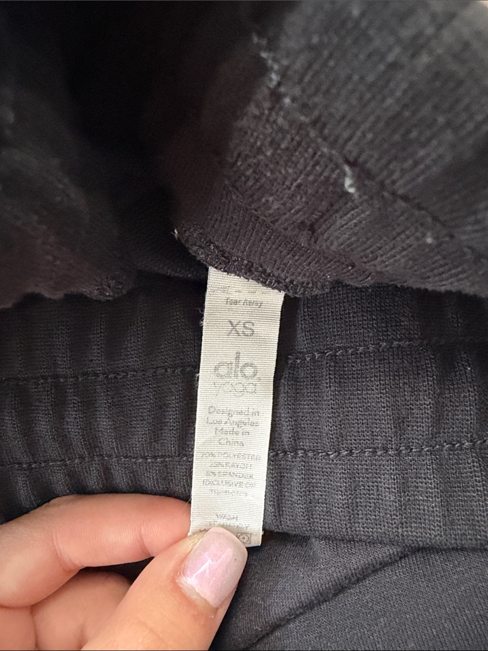 ALO Yoga Black Athletic Shorts - Picture 4 of 4